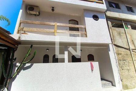 Casa para alugar com 240m², 3 quartos e 2 vagas Casa para alugar com 240m², 3 quartos e 2 vagasQuintal