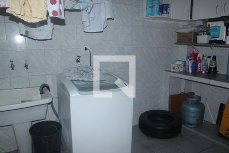 Casa à venda com 92m², 3 quartos e 2 vagasÁrea de Serviço