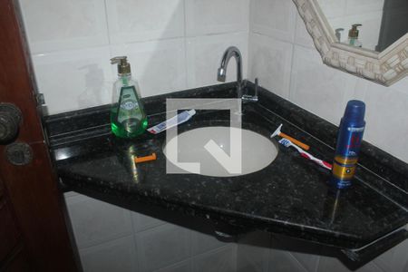 Casa à venda com 92m², 3 quartos e 2 vagasBanheiro de serviço