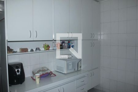 Casa à venda com 92m², 3 quartos e 2 vagasCozinha