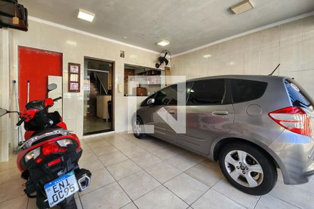 Casa à venda com 102m², 3 quartos e 2 vagas Casa à venda com 102m², 3 quartos e 2 vagasGaragem