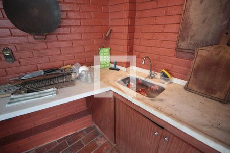 Casa à venda com 240m², 5 quartos e 8 vagasÁrea Gourmet