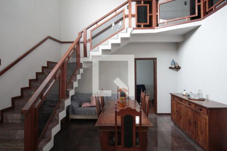 Casa à venda com 240m², 5 quartos e 8 vagasCopa