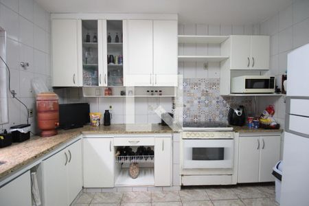 Casa à venda com 240m², 5 quartos e 8 vagasCozinha