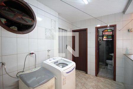 Casa à venda com 240m², 5 quartos e 8 vagasÁrea de Serviço