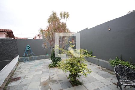 Casa à venda com 240m², 5 quartos e 8 vagasQuintal