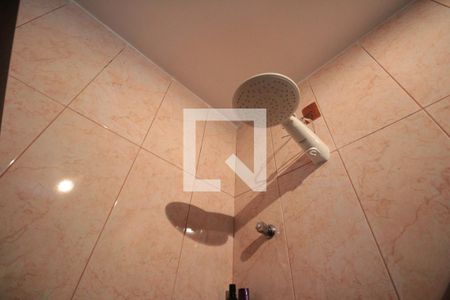 Casa à venda com 240m², 5 quartos e 8 vagasBanheiro da Suite