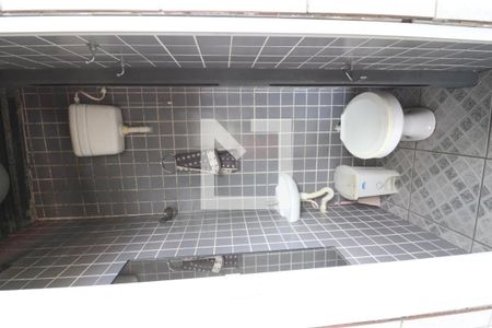 Casa à venda com 190m², 5 quartos e 2 vagasBanheiro 2