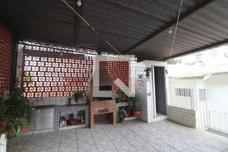 Casa à venda com 190m², 5 quartos e 2 vagasChurrasqueira