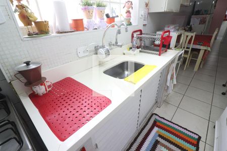 Casa à venda com 190m², 5 quartos e 2 vagasCozinha 