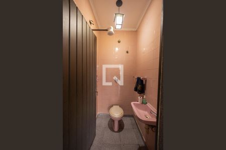 Casa à venda com 175m², 3 quartos e 3 vagas Casa à venda com 175m², 3 quartos e 3 vagasBanheiro de serviço