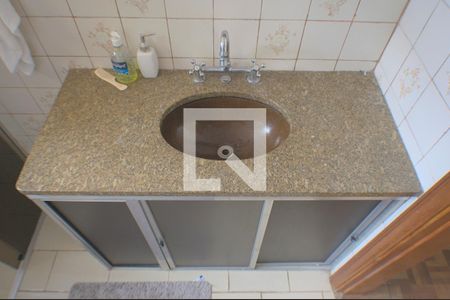 Casa à venda com 260m², 6 quartos e 3 vagas Casa à venda com 260m², 6 quartos e 3 vagasBanheiro Social