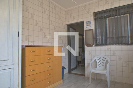 Casa à venda com 260m², 6 quartos e 3 vagas Casa à venda com 260m², 6 quartos e 3 vagasÁrea de Serviço