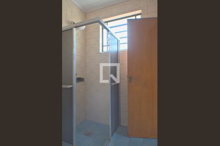 Casa à venda com 260m², 6 quartos e 3 vagas Casa à venda com 260m², 6 quartos e 3 vagasBanheiro da Suíte 1