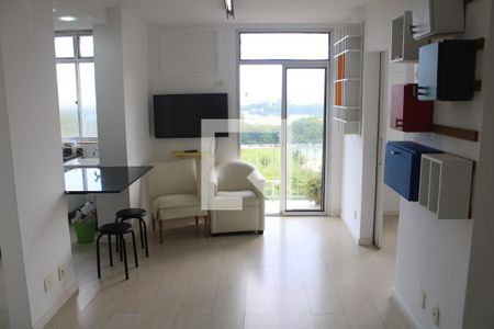 Sala de apartamento à venda com 2 quartos, 40m² em Barra da Tijuca, Rio de Janeiro
