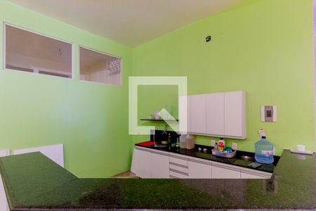 Casa à venda com 264m², 4 quartos e 3 vagasCozinha 1 - primeiro andar