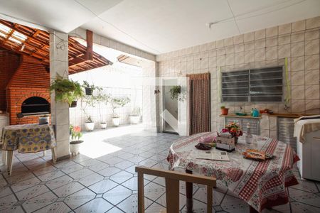 Casa à venda com 260m², 3 quartos e 2 vagasChurrasqueira