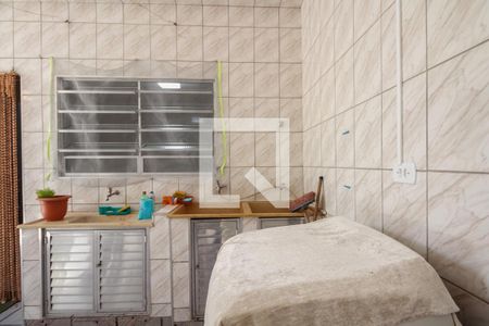 Casa à venda com 260m², 3 quartos e 2 vagasÁrea de serviço/Quintal