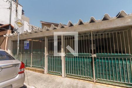 Casa à venda com 260m², 3 quartos e 2 vagasFachada