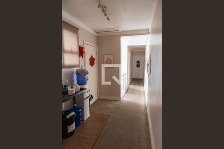 Casa à venda com 378m², 4 quartos e 3 vagasCorredor