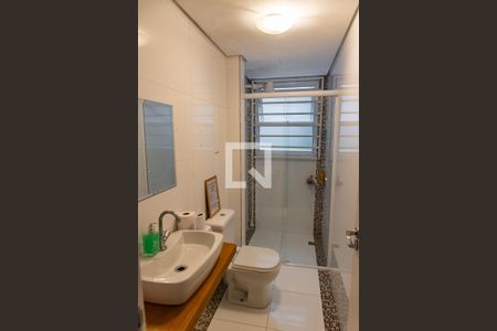 Casa à venda com 378m², 4 quartos e 3 vagasBanheiro 1