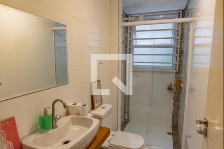 Casa à venda com 378m², 4 quartos e 3 vagasBanheiro 1