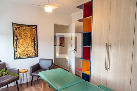 Casa à venda com 378m², 4 quartos e 3 vagasQuarto 2