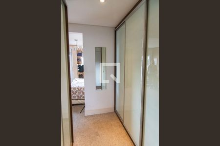 Casa à venda com 378m², 4 quartos e 3 vagasCloset da suíte