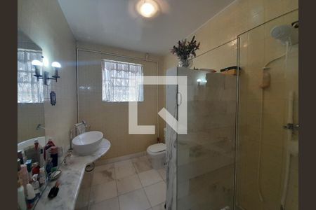 Casa à venda com 356m², 4 quartos e 6 vagas