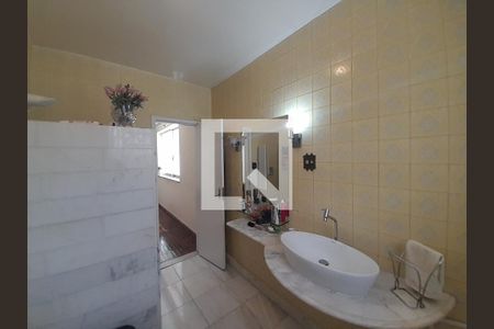 Casa à venda com 356m², 4 quartos e 6 vagas