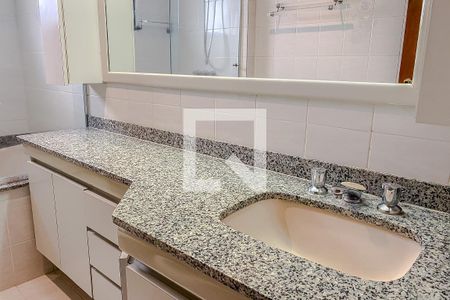 Apartamento para alugar com 132m², 3 quartos e 2 vagas Apartamento para alugar com 132m², 3 quartos e 2 vagasBanheiro Suíte