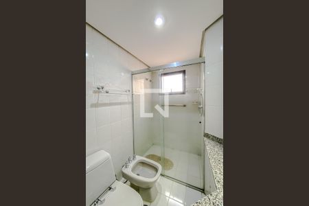 Apartamento para alugar com 132m², 3 quartos e 2 vagas Apartamento para alugar com 132m², 3 quartos e 2 vagasBanheiro