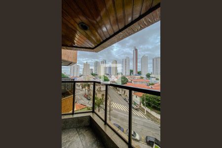 Apartamento para alugar com 132m², 3 quartos e 2 vagas Apartamento para alugar com 132m², 3 quartos e 2 vagasVaranda