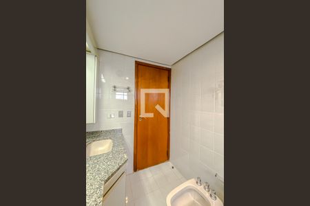 Apartamento para alugar com 132m², 3 quartos e 2 vagas Apartamento para alugar com 132m², 3 quartos e 2 vagasBanheiro Suíte