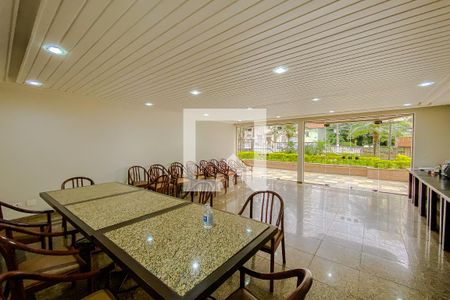 Apartamento para alugar com 132m², 3 quartos e 2 vagas Apartamento para alugar com 132m², 3 quartos e 2 vagasÁrea comum