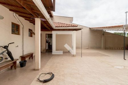 Casa à venda com 197m², 2 quartos e 8 vagas Casa à venda com 197m², 2 quartos e 8 vagasÁrea comum