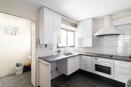 Apartamento à venda com 245m², 3 quartos e 3 vagas
