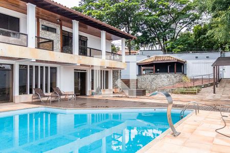 Apartamento à venda com 500m², 4 quartos e 8 vagas Apartamento à venda com 500m², 4 quartos e 8 vagasÁrea Externa