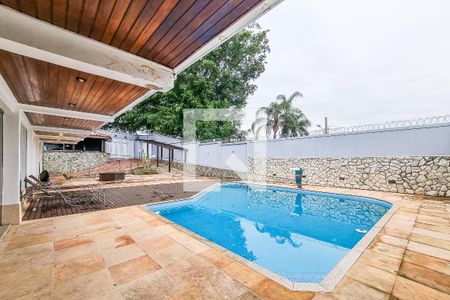 Apartamento à venda com 500m², 4 quartos e 8 vagas Apartamento à venda com 500m², 4 quartos e 8 vagasPiscina