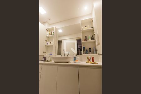 Apartamento para alugar com 77m², 1 quarto e 1 vaga Apartamento para alugar com 77m², 1 quarto e 1 vagaBanheiro da Suíte