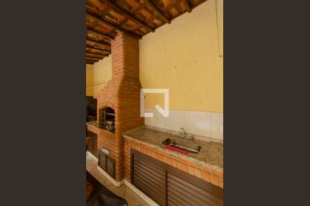 Casa à venda com 148m², 3 quartos e 2 vagas Casa à venda com 148m², 3 quartos e 2 vagasChurrasqueira