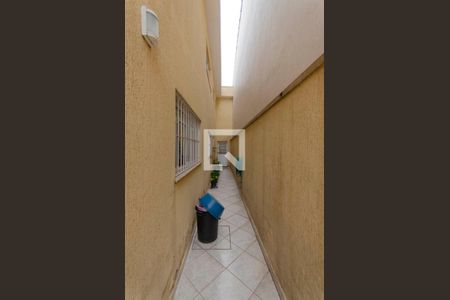 Casa à venda com 148m², 3 quartos e 2 vagas Casa à venda com 148m², 3 quartos e 2 vagasCorredor Lateral