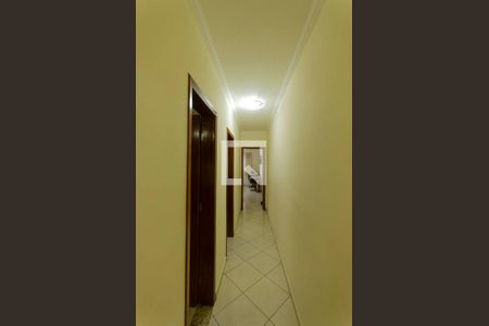 Casa à venda com 148m², 3 quartos e 2 vagas Casa à venda com 148m², 3 quartos e 2 vagasCorredor