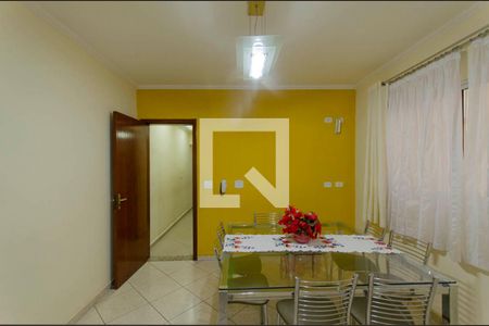 Casa à venda com 148m², 3 quartos e 2 vagas Casa à venda com 148m², 3 quartos e 2 vagasCozinha