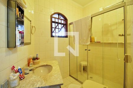 Casa à venda com 168m², 3 quartos e 8 vagasBanheiro da Suíte 3