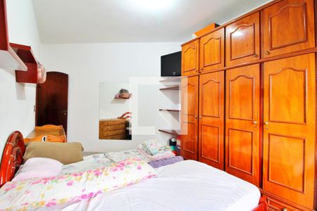 Casa à venda com 168m², 3 quartos e 8 vagasSuíte 2