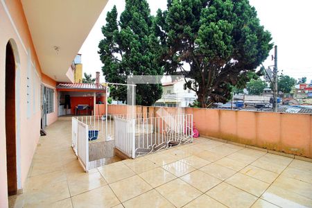 Casa à venda com 168m², 3 quartos e 8 vagasQuintal
