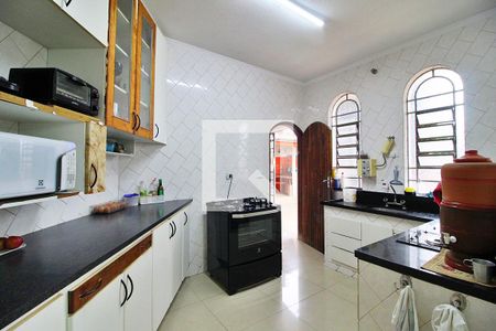 Casa à venda com 168m², 3 quartos e 8 vagasCozinha