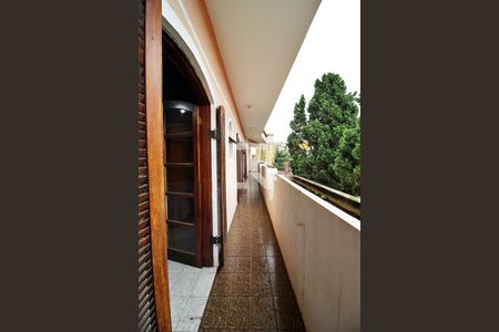 Casa à venda com 168m², 3 quartos e 8 vagasVaranda