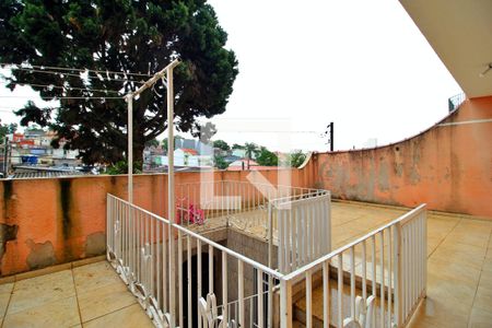 Casa à venda com 168m², 3 quartos e 8 vagasQuintal